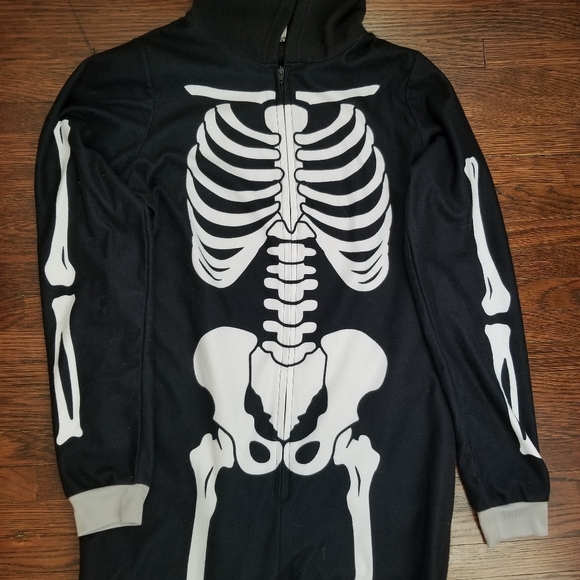 Skeleton onezie - Picture 1 of 3